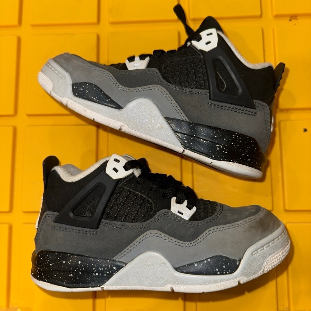 Jordan 4 FEAR Gray and Black Sneakers with White Accents size 11 c
